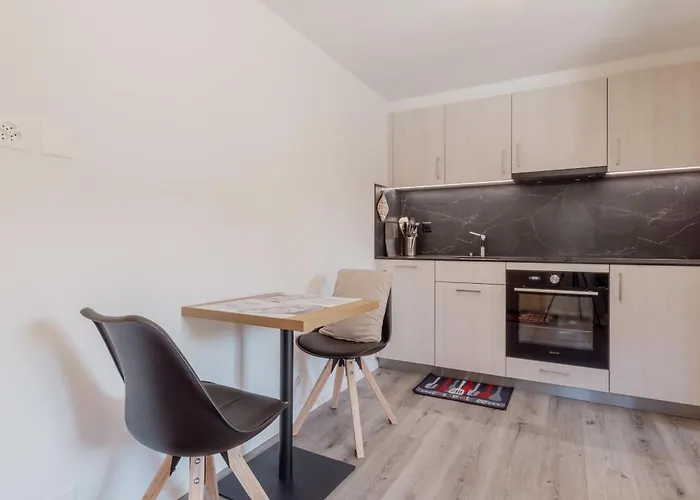 A 2 Minutes Des Remontees Mecaniques Grimentz